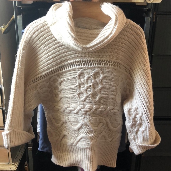 Design History Sweaters - 5/$25 Vintage Design History Sweater